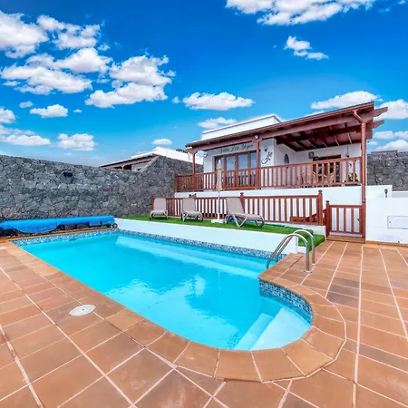 Yeyos - Ocean Views, Pool, Bbq And Billiard By Lanzarote Будинок відпочинку *