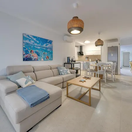 Будинок відпочинку Yeyos - Ocean Views, Pool, Bbq And Billiard By Lanzarote