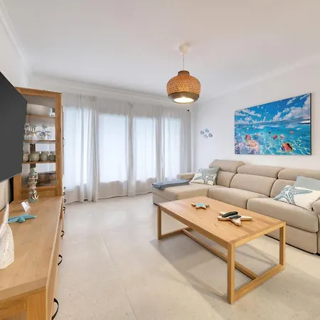 Будинок відпочинку Yeyos - Ocean Views, Pool, Bbq And Billiard By Lanzarote