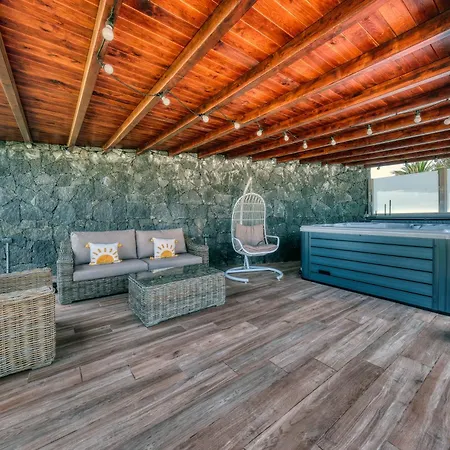 Yeyos - Ocean Views, Pool, Bbq And Billiard By Lanzarote * Плайя-Бланка